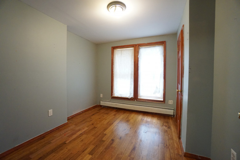 1168 Putnam Ave, Apt 1 Image 23