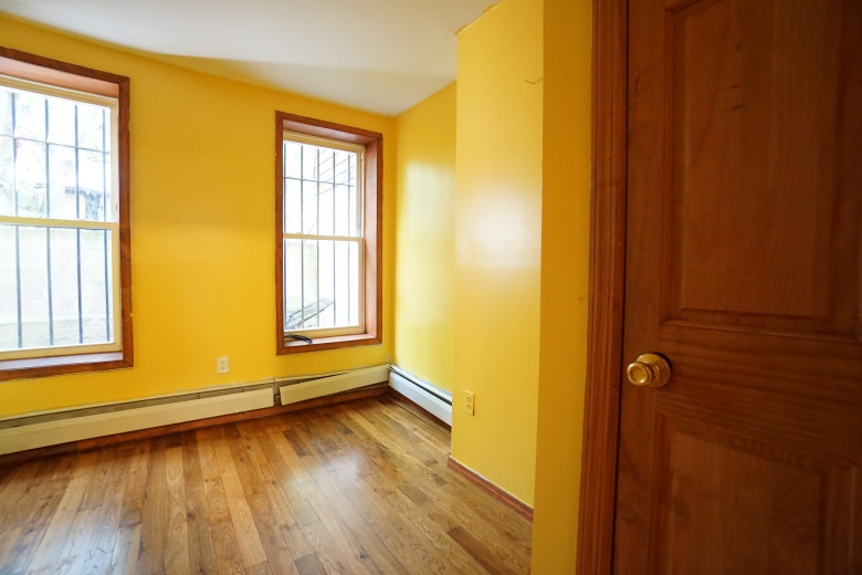 1168 Putnam Ave, Apt 1 Image 24