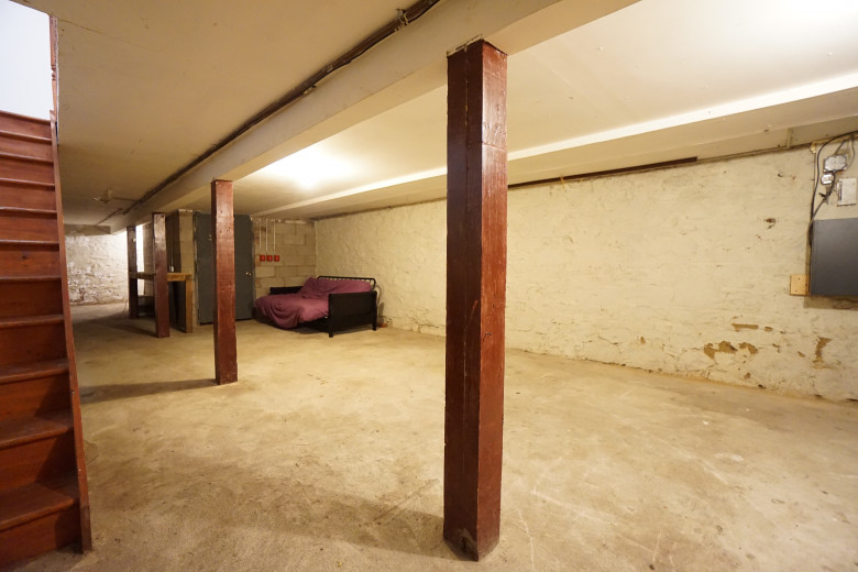 1168 Putnam Ave, Apt 1 Image 26