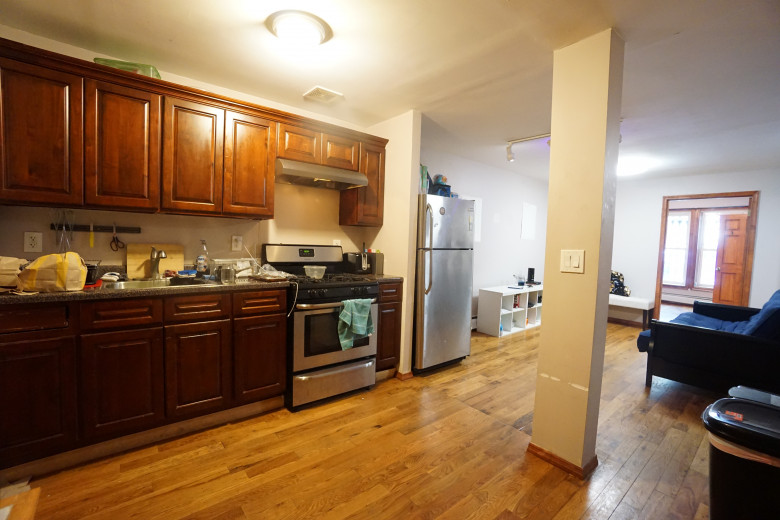 1168 Putnam Ave, Apt 1 Image 5
