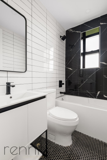 71-33 65 Pl, Apt 2C Image 6