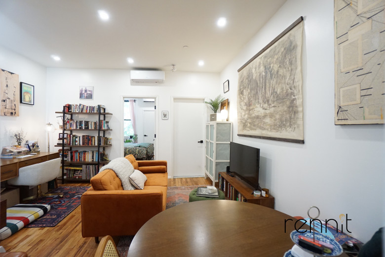 818 Marcy Ave, Apt 2D Image 10