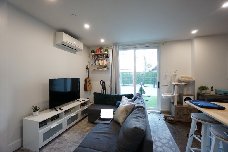 1620 New York Ave, Apt 4G Image 3