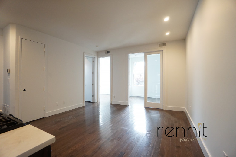 22 Harrison Pl, Apt 2A Image 2