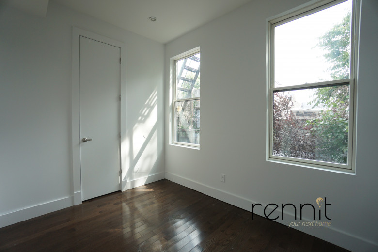 22 Harrison Pl, Apt 2A Image 4