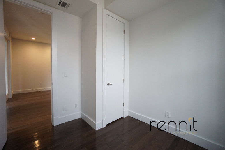 22 Harrison Pl, Apt 2A Image 5