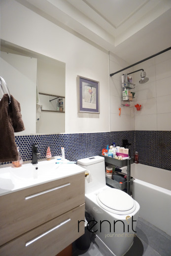 163 Graham Ave, Apt 2B Image 24