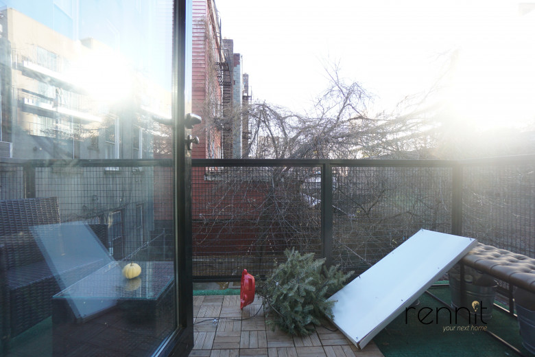 163 Graham Ave, Apt 2B Image 3