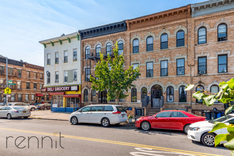 638 Wilson Ave, Apt 2L Image 13