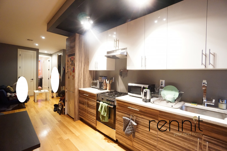 638 Wilson Ave, Apt 2L Image 5