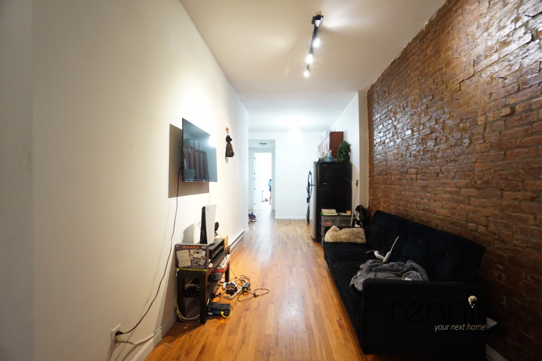 141 Thames St, Apt 1R Image 10