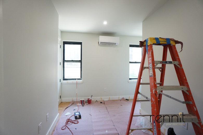 559 Fairview Ave, Apt B1 Image 9
