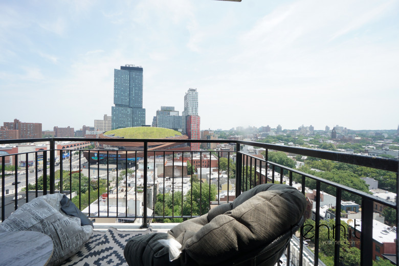 375 Dean St, Apt 1706 Image 3