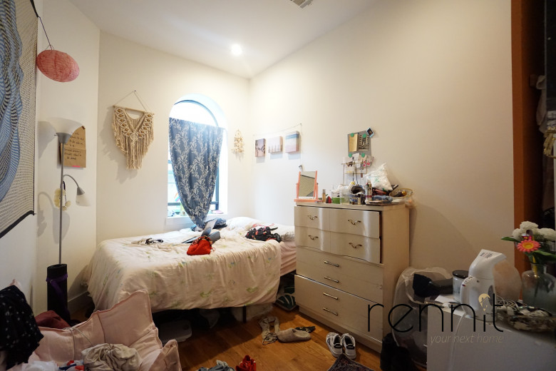 285 Himrod St, Apt 3R Image 4