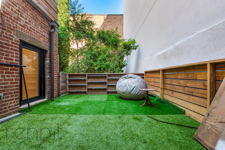 331 Bedford Ave, Apt 2 Image 3