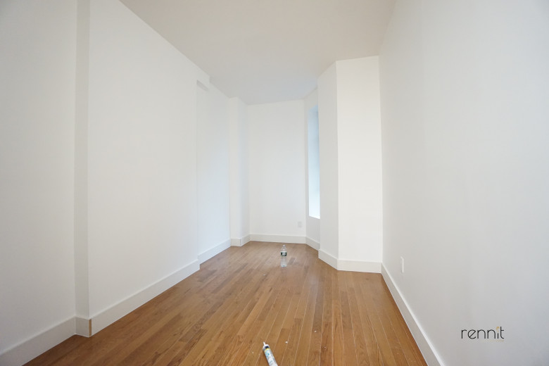 23 Spencer Pl, Apt 1R Image 5