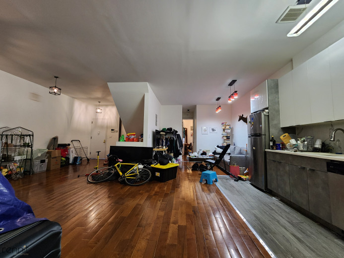 640 Kosciuszko St, Apt 1 Image 1