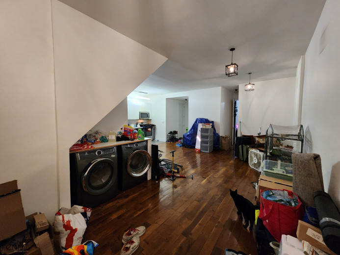 640 Kosciuszko St, Apt 1 Image 15