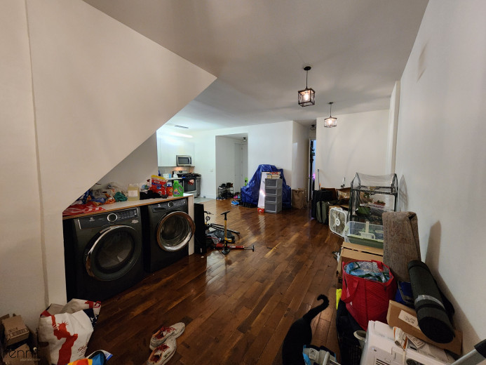 640 Kosciuszko St, Apt 1 Image 6