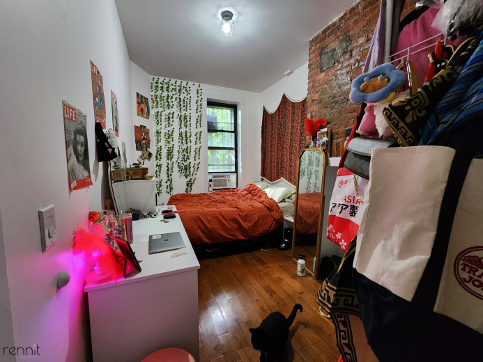 640 Kosciuszko St, Apt 1 Image 8