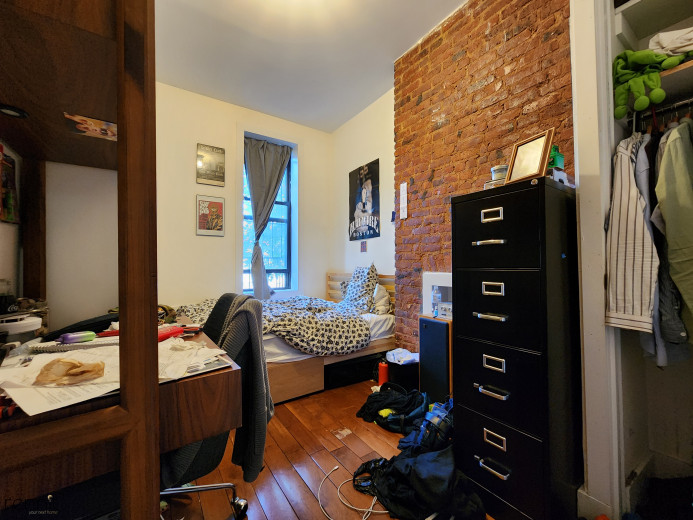 640 Kosciuszko St, Apt 1 Image 9