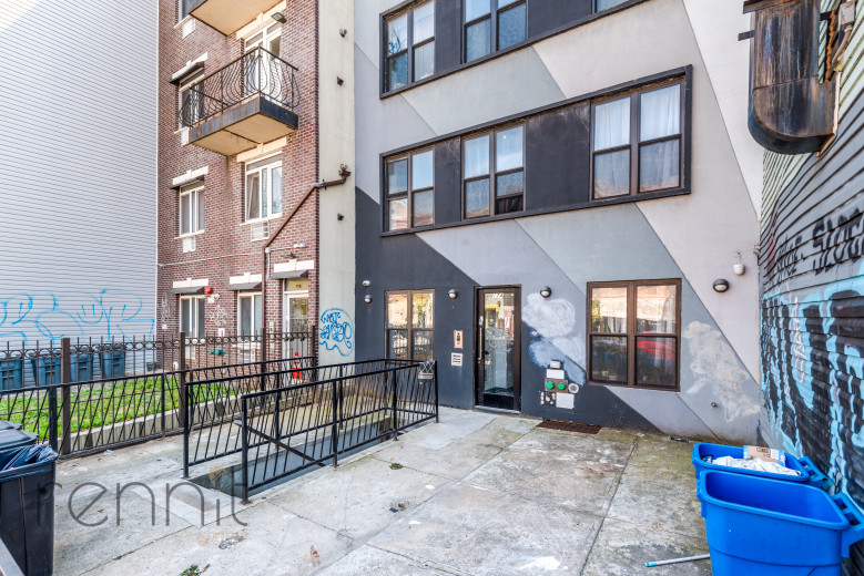 174 Knickerbocker Ave, Apt 3R Image 14