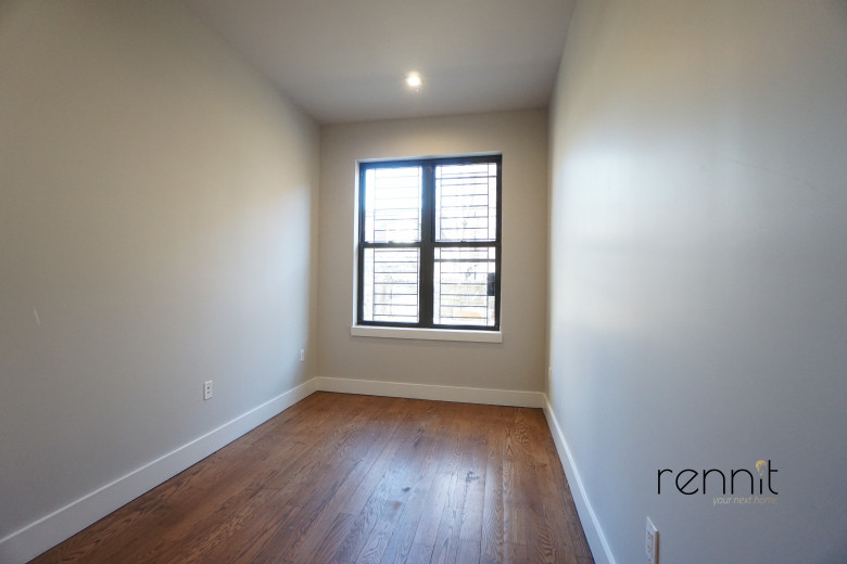 918 Hart St, Apt 1R Image 8