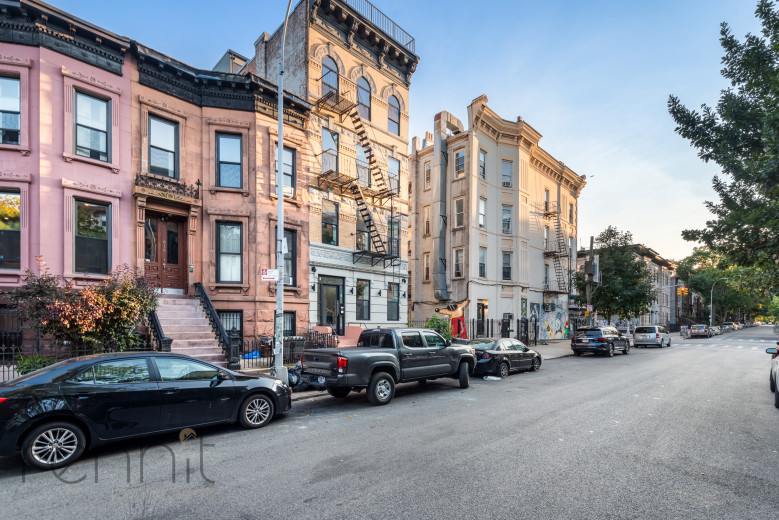 808 Putnam Ave, Apt 4B Image 9
