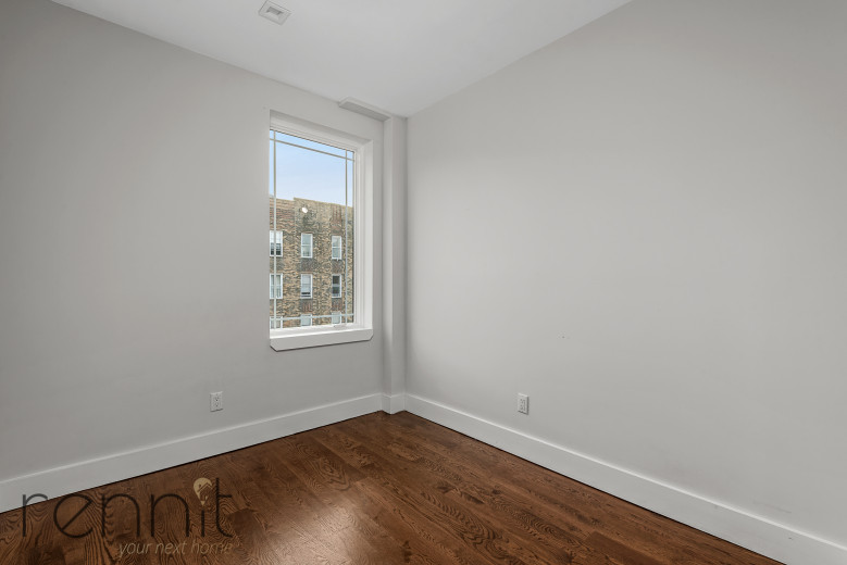 1031 Montgomery St, Apt 4R Image 7