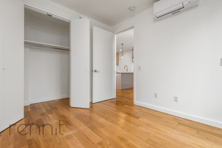 375 Dean St, Apt 507 Image 10
