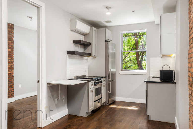 810 St Johns Pl, Apt 3 Image 4