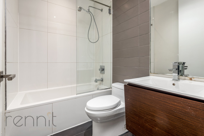 810 St Johns Pl, Apt 3 Image 6