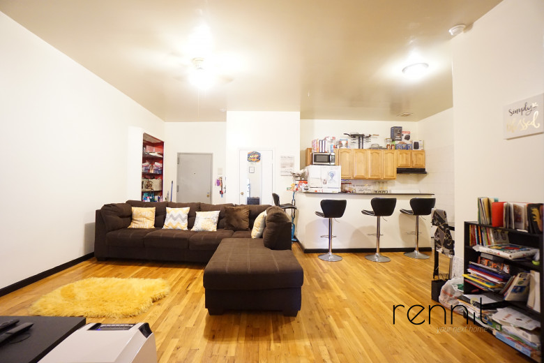 548 Hart St, Apt 2F Image 1