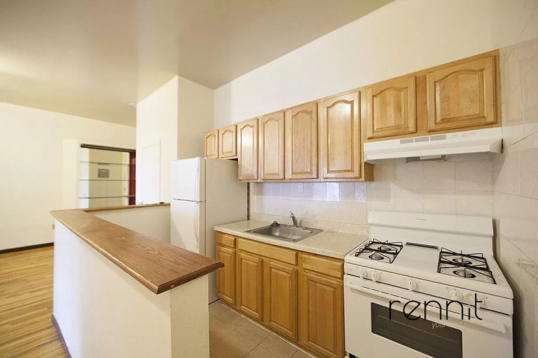 548 Hart St, Apt 2F Image 14