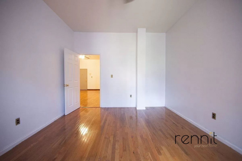 548 Hart St, Apt 2F Image 17