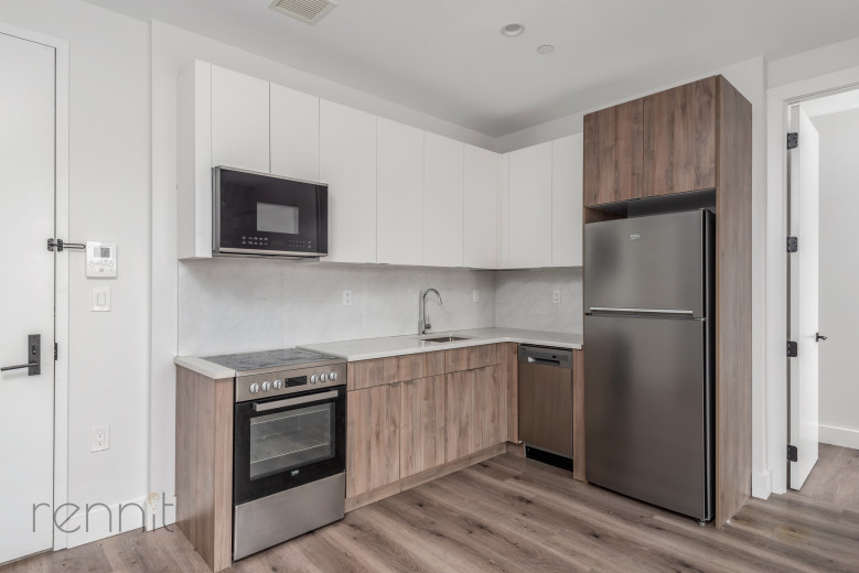 125 Kings Hwy, Apt 6A Image 5