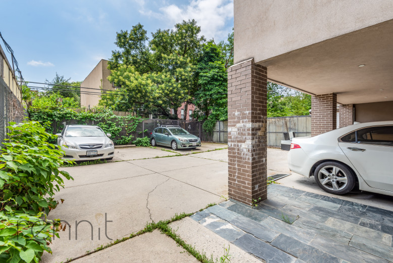 616 Willoughby Ave, Apt 6B Image 18