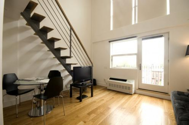 616 Willoughby Ave, Apt 4C Image 3