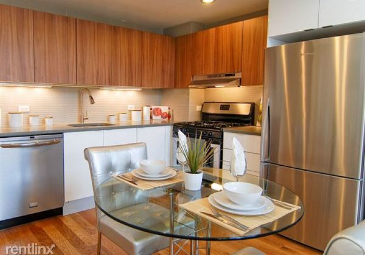 616 Willoughby Ave, Apt 4C Image 4