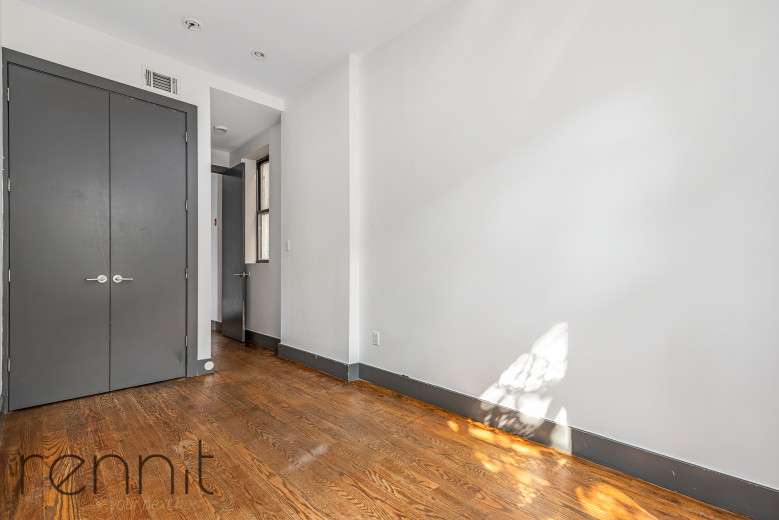 728 Knickerbocker Ave, Apt 2L Image 3