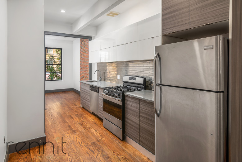 728 Knickerbocker Ave, Apt 2L Image 6