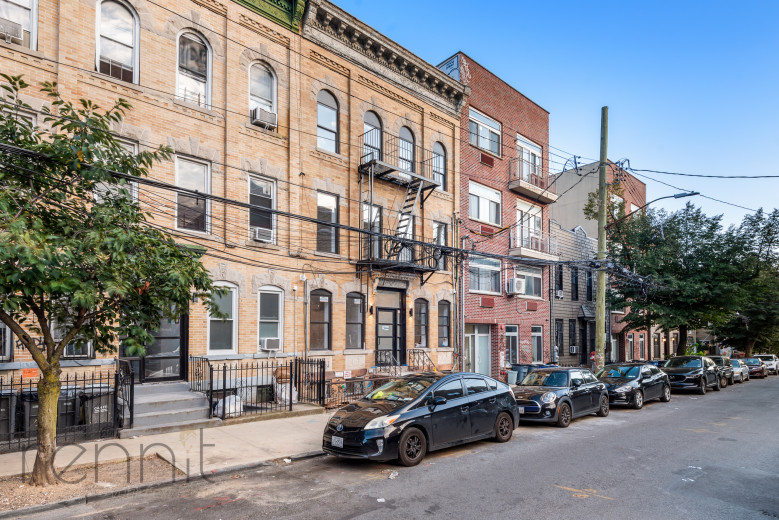 298 Stockholm St, Apt 3A Image 13