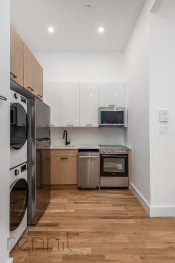 298 Stockholm St, Apt 3A Image 4