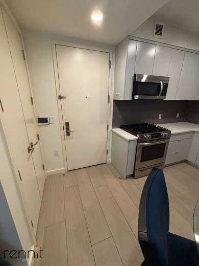 33 Little Nassau St, Apt 203 Image 6