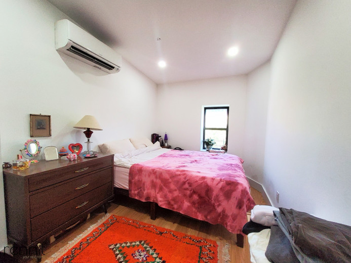 320 Throop Ave, Apt 4 Image 10