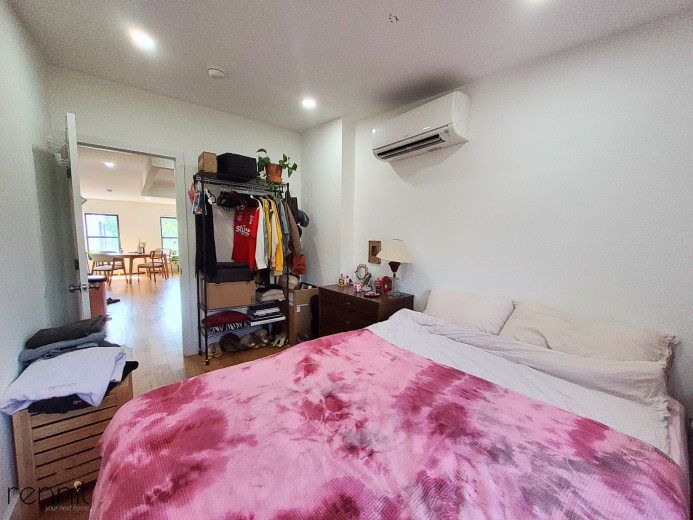 320 Throop Ave, Apt 4 Image 11
