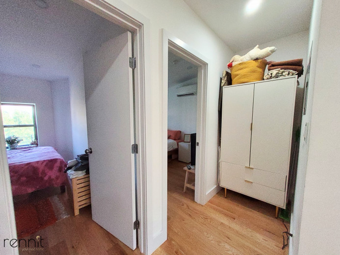 320 Throop Ave, Apt 4 Image 12