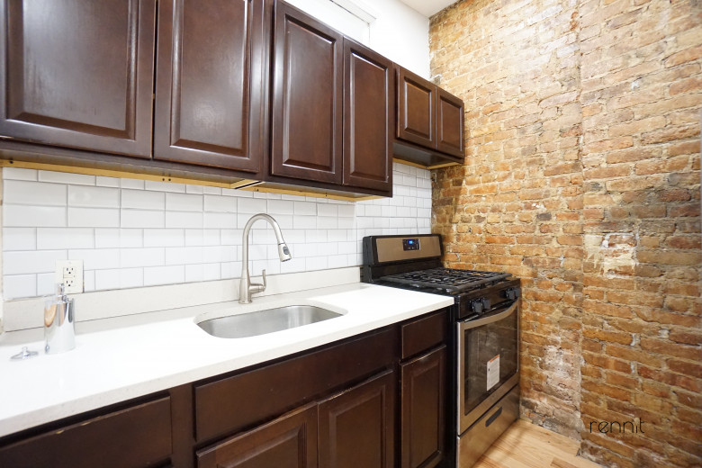 217 Ralph Ave, Apt 3R Image 3