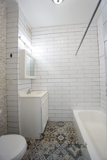 217 Ralph Ave, Apt 3R Image 6