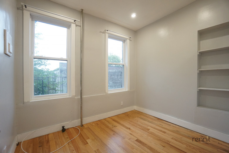 217 Ralph Ave, Apt 3R Image 7